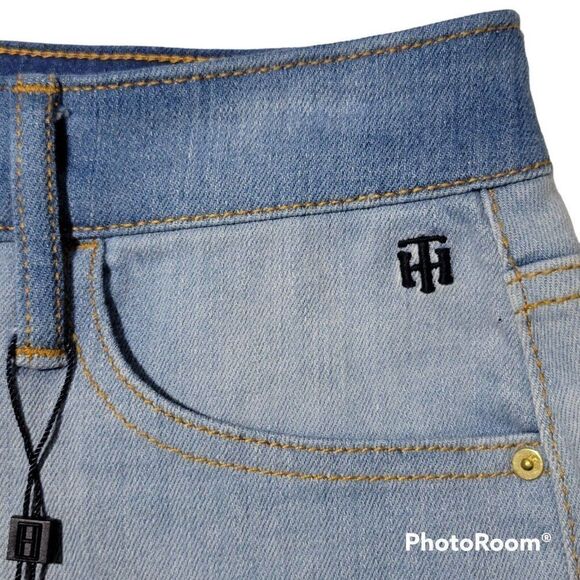 Tommy Hilfiger Jean Skirt Womens Size 2 Patchwork Denim Pockets Logo NWT - Picture 3 of 12